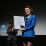 Dominique Devenport Instagram - PRIX SWISSPERFORM 2024 🏆beste Hauptdarstellerin 59. Solothurner Filmtage @sofilmtage Vielen Dank @swissperform für diesen besonderen Preis, ich freue mich riesig! 📸 Solothurner Filmtage Solothurner Filmtage - Journées de Soleure - Giornate di Soletta