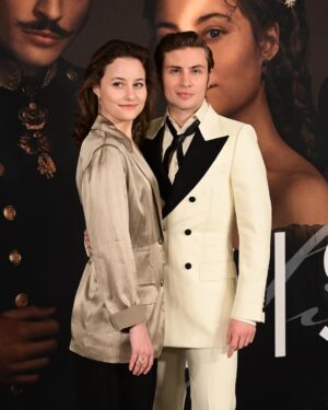 Dominique Devenport Instagram - Thank you for the beautiful premiere of SISI season 2 in Vienna👑

Thank you to
@jannik.schuemann 
@giovanni_funiati 
@david.korbmann 
@romy__schroeder 
@tanjaschleiff_official 
@murathanmuslu 
#juliastemberger 
@desireenosbuschofficial 
@paulinerenevier 
@amanda.dagloria 
@mariesophievonreibnitz 
#borisaljinovic 
vor being a wonderful cast

thank you 
@franziska_aigner_casting for finding this amazing cast!

and thank you to
@ls_pr_communications 
@gina_mueser 
for being there with me and always having my back:)

Thank you to
@fakepr.berlin 
@josephfashion 
@tiffanyandco 
for the beautiful outfit, I loved it ♡ 

@sisi.rtl 
@storyhouseproductions 
@rtlplus