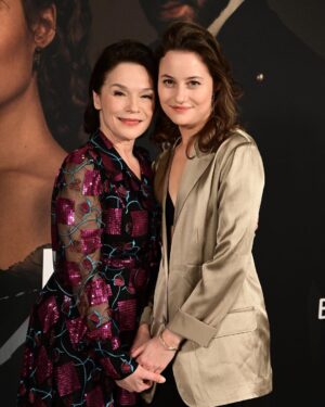 Dominique Devenport Instagram - Thank you for the beautiful premiere of SISI season 2 in Vienna👑

Thank you to
@jannik.schuemann 
@giovanni_funiati 
@david.korbmann 
@romy__schroeder 
@tanjaschleiff_official 
@murathanmuslu 
#juliastemberger 
@desireenosbuschofficial 
@paulinerenevier 
@amanda.dagloria 
@mariesophievonreibnitz 
#borisaljinovic 
vor being a wonderful cast

thank you 
@franziska_aigner_casting for finding this amazing cast!

and thank you to
@ls_pr_communications 
@gina_mueser 
for being there with me and always having my back:)

Thank you to
@fakepr.berlin 
@josephfashion 
@tiffanyandco 
for the beautiful outfit, I loved it ♡ 

@sisi.rtl 
@storyhouseproductions 
@rtlplus