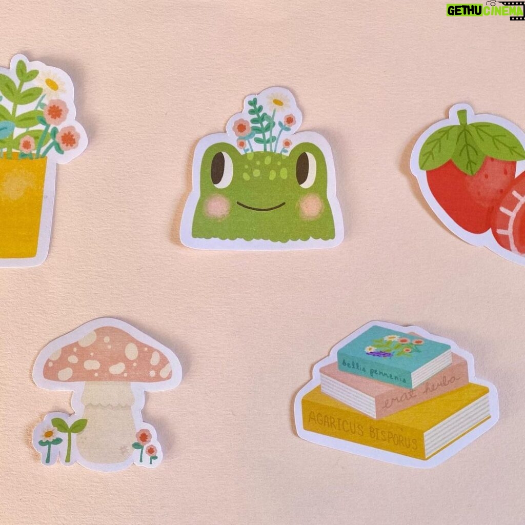 Don Shank Instagram - Hey, check out my daughter Chloe's new Etsy shop @strawberrytoastco for some cute stickers! ⭐️