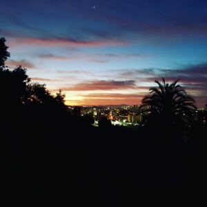 Donavon Warren Instagram - Just leaving the office, back before sunrise. Let's get it early tomorrow. I haven't been able to do my Runyon 100 pound weight vest hikes in a while. I miss them... But have to stay in my lane...

 #sucesssundays
