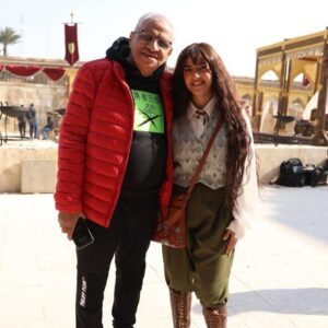 Donia Samir Ghanem Instagram - شكرا مهندس الصوت احمد جمال
البش مهندس جيمي 

شكرا مهندس صوت الاغاني الجامد خالد سند اللي تعب معانا جدا السنة دي و السنة اللي فاتت بسبب ضيق الوقت دايما بس حقيقي  عملت شغل جامد جدا 

شكرا الشاطر اوي اوي مصمم الاستعراضات ال creative 
هادي عواضة 

شكرا للمحترم طارق علوش علي الميكساج

شكرا لكل فريق الانتاج 

شكرا Final Media و محمد صالح علام Digital & Social Media 

شكرا فاطمه بهجت الشاطره اوي makeup artist اللي بجد مجتهدة جدا و عايزة تطلع كل لوك أحلي من اللي قبله

شكرا ماكير العمل إيهاب محروس 

شكرا هيثم دهب وهشام دهب عشرة السنين و يا رب دايما نكمل مشوار النجاحات مع بعض 

شكرا كل فريق الاخراج الجامد شكري الحكيم وعبد المجيد وحسين البيه و  رجل المهام الصعبة  شريف  المليجي 

شكرا للجامد اوي اوي، الشاطر، المبدع عمرو عاكف post production  علي الجرافيكس و المونتاج و التلوين اللي رفع راسنا 

شكرا لمخرج العمل اسلام خيري اللي تعب جدا في العمل ده 

شكراً لكل طاقم العمل ولكل فرد شارك ف النجاح الكبير ده الحمد لله 
شكرا علي حبكم و خوفكم عليا اللي انا كنت حاساه في كل لحظة وانا بشتغل 
و شكرا للجمهور العظيم اللي بعد كل عمل بيثبتلي إن ليا أهل في كل بيت الحمد لله 🙏🙏 و بيخليني أعمل أقصي ما عندي عشان اكون عند حسن ظنكم 

شكرا ل جوزي و حبيبي رامي رضوان اللي دايما بيدعمني و بيفرح لنجاحي 

و أخيرا بقي شكرا لروح قلبي و حياتي نجمتي الصغننة كايلا اللي نورتني و أبهرتني أنا شخصيا ما شاء الله 
ربنا يحفظك يا قلبي و يكتبلك الخير و السعادة انت و كل أطفالنا و يا رب مستقبلكم يكون منور و حظكم أحسن مننا يا رب 
كل سنة وانتم طيبين❤️❤️