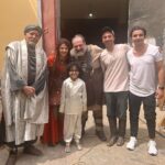 Donia Samir Ghanem Instagram - شكرا للنجوم ضيوف الشرف الكبار اوي اللي بجد نورونا و ماحدش اتردد فيهم لحظة واحدة و كلهم جايين مش فارق معاهم حتي ايه الدور اللي هيعملوه او مساحته أد ايه هم بس جم عشان يقفوا جنبنا أحمد فهمي أشرف عبد الباقي كريم عفيفي عم صلاح عبد الله سلوي عثمان ايمان السيد فتوح أحمد علاء زينهم أحمد سلطان شكرا زينب العبد علي لذاذتك و شطارتك شكرا المؤلف الجامد كريم يوسف وفريق الكتابة سامح جمال وندي عزت وأشرف نصر انتوا تفوقتوا علي نفسكوا عملتوا حدوتة فيها كل أنواع الدراما كوميدي ساسبنس خيال فانتازيا كمان اديتوا مساحة للأغاني تكون في مكانها مش مقحمة شكرا حسام حبيب مدير التصوير الجامد قوي اللي مش مهم عنده أي حاجة غير انه يطلع صورة مختلفة و مميزة و لايقة مع مود الحدوتة وشكرا لفريق التصوير الجامد شكرا للعبقري مهندس الديكور سامر الجمال والمهندس احمد صبري والمهندسات الشاطرين همسه ورشا انتوا أبدعتوا في وقت قياسي و تعبتوا أوي و الحمد لله تعبكوا كان واضح جدا شكرا حسن مصطفي مصمم الازياء المميز جدا، مش ممكن الاهتمام و الشطارة حتي في التفاصيل و اكسسوارات الشخصيات كلها شكرا مايا حداد الشاطرة جدااااا كعادتك طبعا و كل التقدير للشركة المتحدة علي دعمهم للفن المصري جينا بقي للثلاثي اللي حققلي أحلامي في الأغاني سواء في مسرحية آنستونا او في مسلسل جت سليمة شكرا للشاعر الجامد ايمن بهجت قمر انا مش عارفة اقول لك ايه بجد ازاي ما شاء الله بتترجم معني الأغنية اللي مطلوبة منك بسلاسة و تميز و في نفس الوقت مفردات جديدة و قريبك مننا كلنا ما شاء الله عليك شكرا للملحن المميز جدا عمرو مصطفي اللي بيتميز برقي رهيب في الألحان حتي لو بيلحن أغنية شعبية التفوق مش جديد عليك شكرا للموزع الجامد نابلسي اللي بيبَروِز اللحن و الكلام بطريقة خطيرة و متنوعة في كل أغنية و ده غير الموسيقى التصورية اللي اضافت للمسلسل جامد من فضلكوا تابعوا البوست التالت