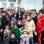 Donia Samir Ghanem Instagram – النهاردة زرت جناح أرت كايرو في المتحف المصري الكبير علشان أتفرج على الرسومات الجميلة لفنانين صغيرين استفادوا من برامج حماية الطفل في يونيسف. انبهرت برسوماتهم والقصص اللي بتحكيها، قصص الأمل برغم التحديات اللي واجهوها، واللي من خلال الفن عرفوا يتجاوزوها.
أنا بشجعكم إنكم تزوروا المعرض وتشوفوا الأعمال الفنية الجميلة اللي عملها الأطفال الموهوبين.
@unicef.egypt 
@artcairoofficial 
@grandegyptianmuseum