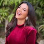 Donia Samir Ghanem Instagram - Red velvet is not only a cake 🤣 Make up @fatmabahgat Hairdresser @rizkhairstudio Earrings @aliakhafaga