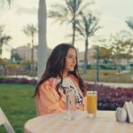 Donia Samir Ghanem Instagram - اختلافات الأطفال في الشكل أو الظروف مش معناها إن أي واحد فيهم أقل في الحقوق. دي رسالة حملتنا، #اختلافنا_مش_بيفرقنا اللي عن طريق أغنيتها #لينا_حق بتفكرنا الفنانة دنيا سمير غانم سفيرة النوايا الحسنة ليونيسف مصر بأهمية دمج كل الأطفال في المجتمع وإن كلنا واحد. هذه الحملة بدعم من المجلس القومي للطفولة والأمومة وبرنامج آفاق ”PROSPECTS”، وهو شراكة بين سفارة هولندا ومؤسسة التمويل الدولية ومنظمة العمل الدولية ومفوضية الأمم المتحدة لشؤون اللاجئين ويونيسف. شكر خاص لكارتون نتورك لمساهمتهم في إنتاج الأغنية. #يوم_اللاجئ_العالمي #مع_اللاجئين The differences between children due to their looks or circumstances do not mean that any of them have fewer rights. This is the message of our #DiverseButUnited #IFeltIncluded campaign where Donia Samir Ghanem, UNICEF Egypt Ambassador, lends her voice through a song to remind us all with the importance of including all children. We’re all one. This campaign is supported by NCCM and the PROSPECTS programme – a partnership between the Embassy of the Netherlands in Egypt, IFC, International Labour Organization ILO Cairo, UNHCR Egypt and UNICEF Egypt. Special thanks to Cartoon Network for their contribution in the song production. #WorldRefugeeDay #WithRefugees