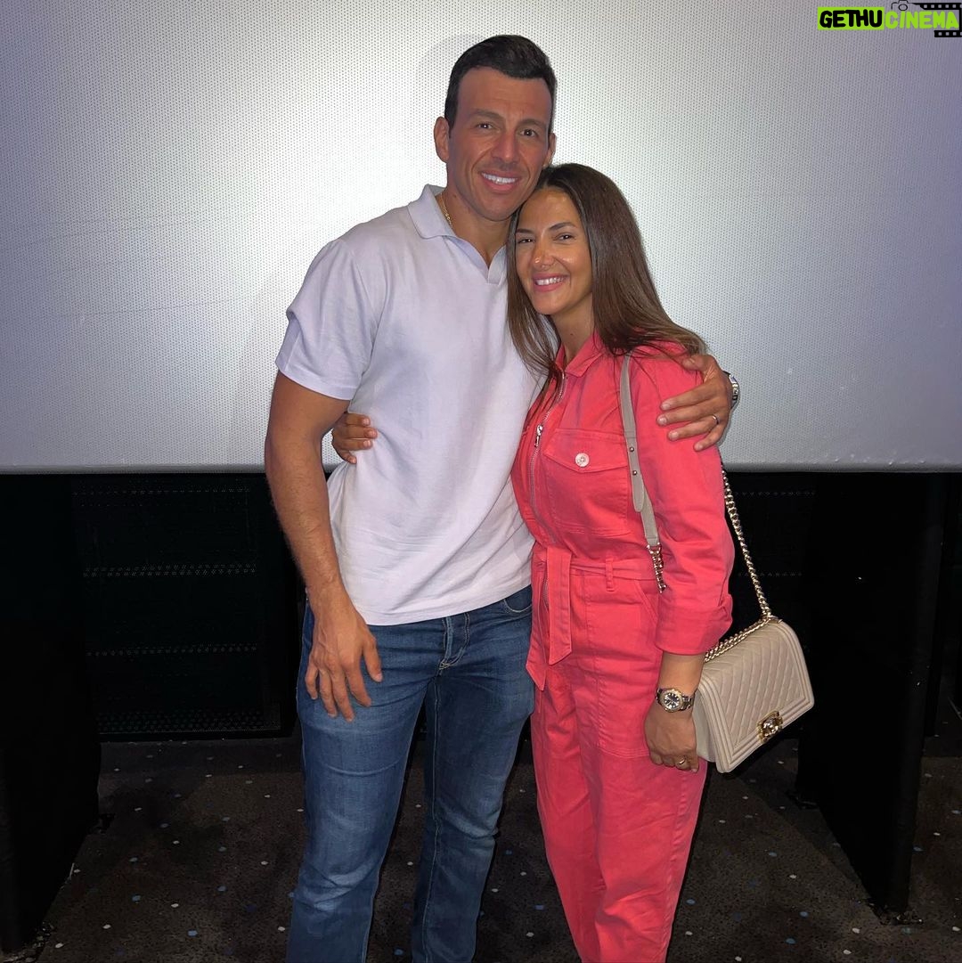 Donia Samir Ghanem Instagram - أثناء مشاهدة فيلم #تسليم_أهالي .. يا رب يعجبكم ❤️🙏