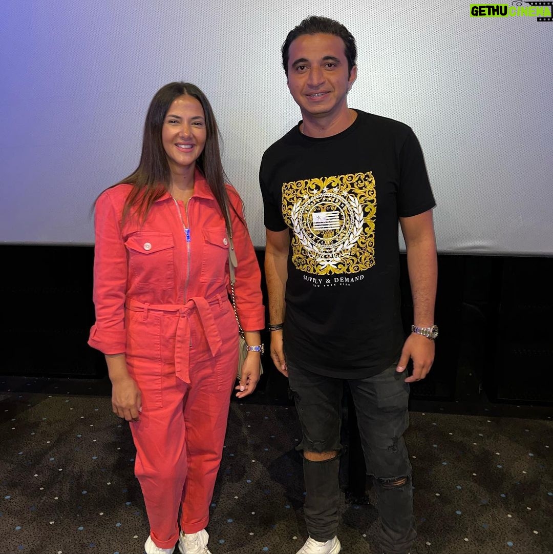 Donia Samir Ghanem Instagram - أثناء مشاهدة فيلم #تسليم_أهالي .. يا رب يعجبكم ❤️🙏