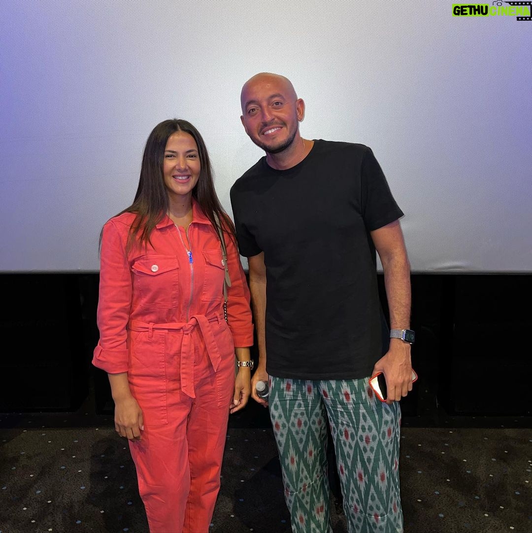 Donia Samir Ghanem Instagram - أثناء مشاهدة فيلم #تسليم_أهالي .. يا رب يعجبكم ❤️🙏