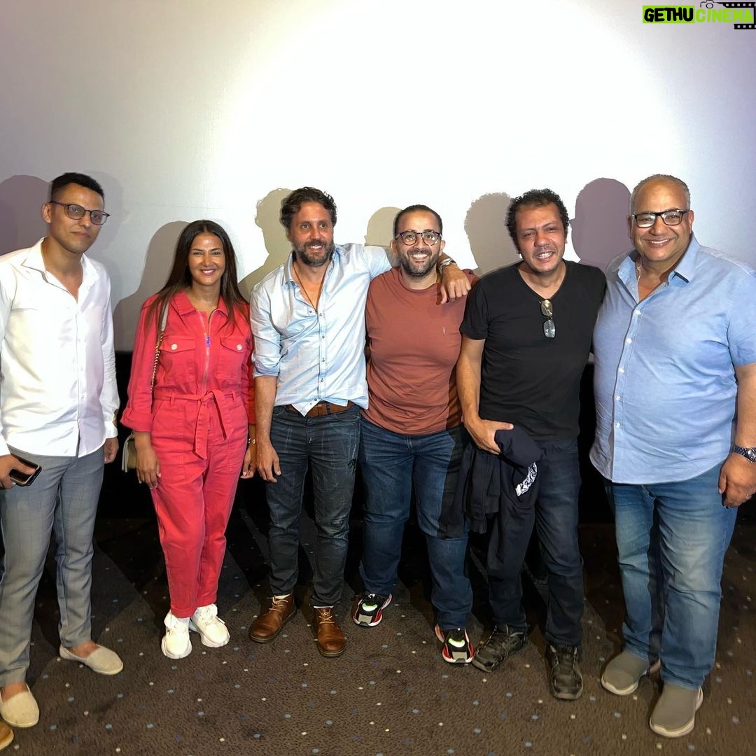 Donia Samir Ghanem Instagram - أثناء مشاهدة فيلم #تسليم_أهالي .. يا رب يعجبكم ❤️🙏