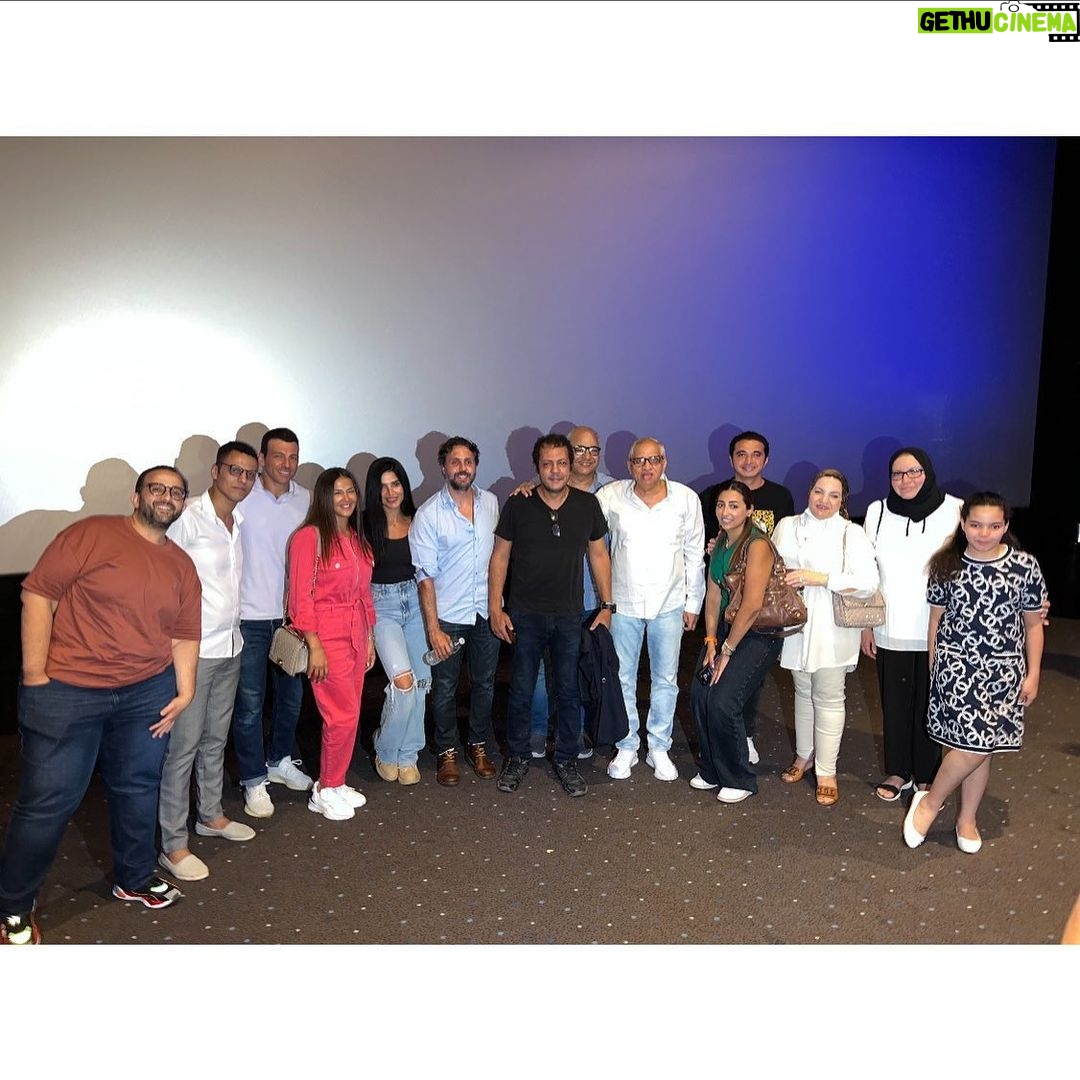Donia Samir Ghanem Instagram - أثناء مشاهدة فيلم #تسليم_أهالي .. يا رب يعجبكم ❤️🙏