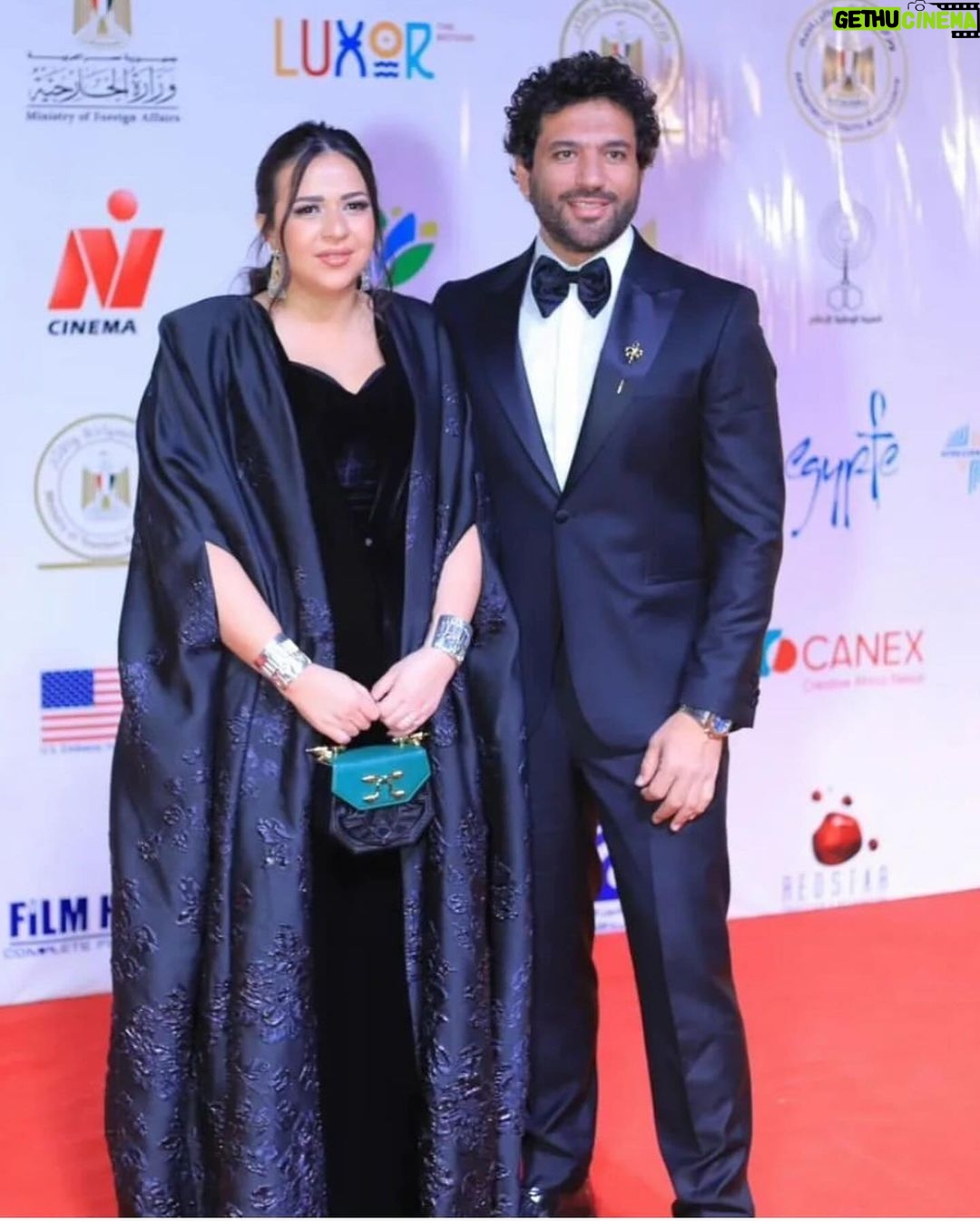 Donia Samir Ghanem Instagram - أجمل نجمة و أخف دم بنت في الدنيا.. ألف مبروك التكريم من مهرجان الأقصر و ألف مبروك لأخويا النجم حسن الرداد.. ربنا يحفظكم و يحرسكم و ينجحكم دايما يا رب ❤️❤️❤️ my princess @amysamirghanem @hassanelraddad
