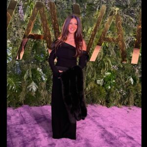 Donia Samir Ghanem Instagram - Thanks to my glam team 

Stylist @abier_ansary 
Dress @kojakstudio 
Clutch @sheclutches 
Jewelry @iramjewelry_ 
Make up @ayaabdelhamid 
Hairdresser @haithamdahab00