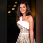 Donia Samir Ghanem Instagram - شكرا لمهرجان الفضائيات العربية علي جائزة افضل ممثلة كوميدي عن مسلسل #جت_سليمة بتصويت الجمهور العظيم اللي دايما بيساندني ❤️🙏🙏 Thanks for my glam team Styled by @jonymatta Dress @edwardarsouniofficial Make up @fatmabahgat Hairdresser @ahmed__mounir Jewelry @cherifelsirganyjoailliers Photographer @ahmedmehana Special thanx to my friend @lobnaderbalastudio for ur help & continuous support 😘