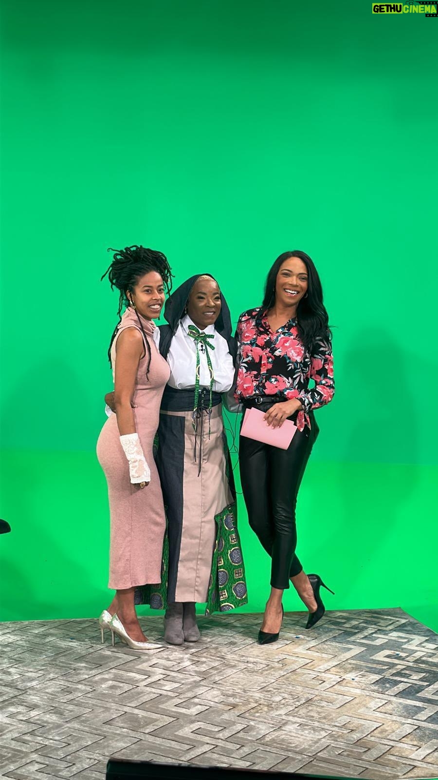 Donisha Rita Claire Prendergast - 2.1K Likes - @iamsharonmarley, daughter of the great Bob Marley and @iamdonisha, granddaughter of the great Bob Marley speak to @globalnews about the legacy of Bob Marley, his global influence, and impact on Toronto.
Later that evening, Sharon spoke to @mastert_official at @thedon.arts. It was an emotional conversation that shed light on her life growing up as a Marley.