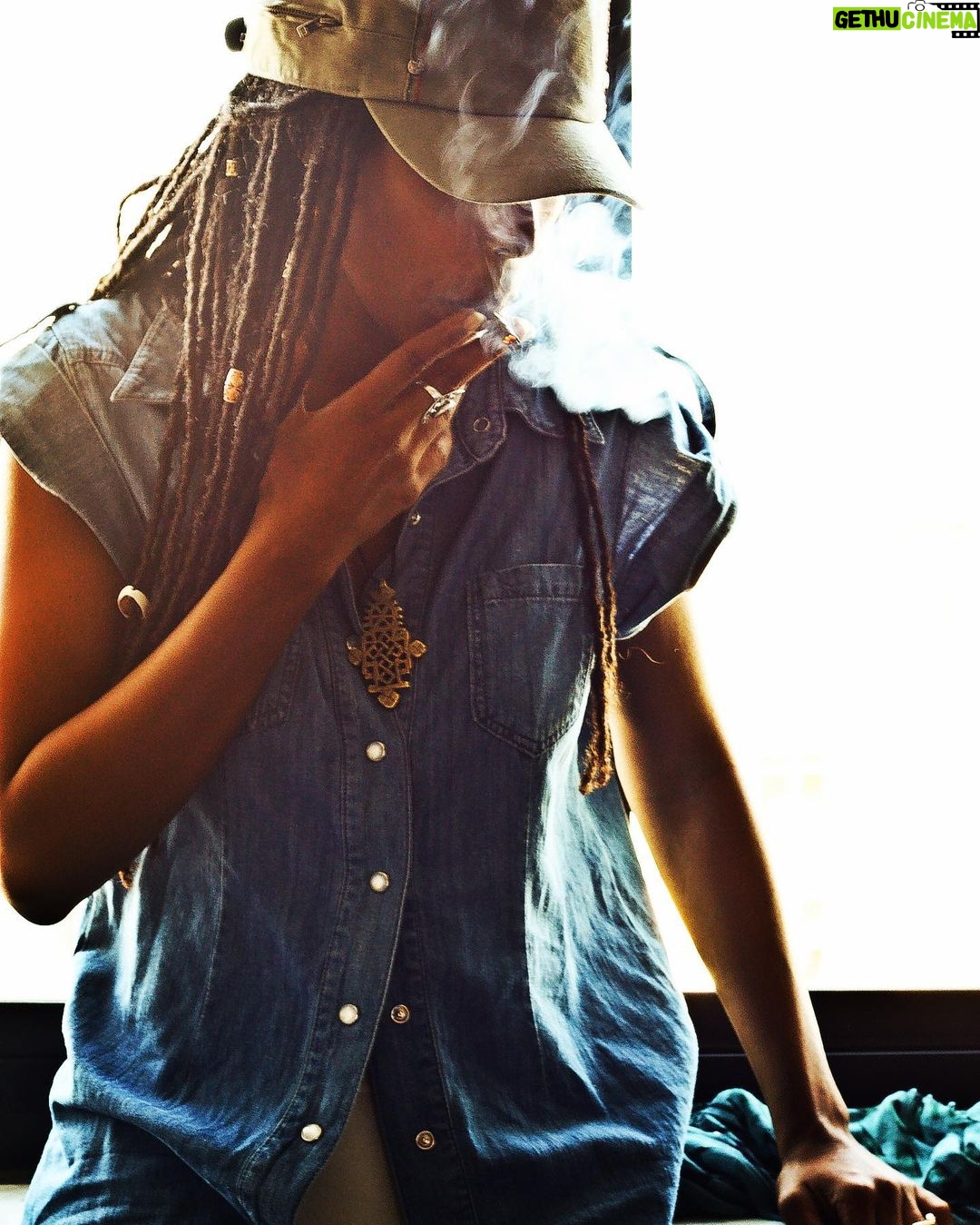 Donisha Rita Claire Prendergast - 2K Likes - A Beautiful Truth: Iβve never been able to fit into any standards or expectations ascribed to me. Iβve always and only wanted to be who I want to be.
I chose to trod these roads, defiantly, with aspirations to discover the roots of our humanity through these immersive experiences that challenge, redefine, redesign, sometimes offend but then again remind me to persist beyond the defects of this virtual reality.
When @rastaasoulsjourney first premiered 10 years ago, the fight against RasTafari culture and livity was raging. Our sacrament, Ganja/ Cannabis, was still illegal across the majority of the world.
Many film festivals and television platforms denied us a space because of our open discussions on screen about the healing and medicinal values of this plant that was criminalized to safeguard colonialist and capitalist virtues and reigns of oppression. So we took it to the streets, community centres, corporate offices and boardrooms. We created classrooms everywhere we could.β¨
On August 13 at @danielsspectrum we will celebrate the 10 year anniversary of RasTa, A Soulβs Journey, a film that has brought light, hope, visibility, education and direction for people of all ages and races all around the world who were also on a journey with me, like me, through me.
We celebrate the roots and evolution of a culture and movement that changed the world and stillβ¦
Iβm so honoured and humbled to see and remember the moments of impact and celebrate in the works that have been done and the ability to do more.
Shout out to @ocs__canada for supporting the movement to help demystify and amplify the role of Cannabis within these times.
Click link in bio to RSVPποΈ
#humanityovavanity #herbisthehealing #artisgovernance
RasTafari Liveπ₯