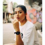 Donna Munshi Instagram - Exploring Chapel road w/ sweet ❤️@donnamunshi . . . . . . #bombay #vibes #mumbai #portraits #lensationn #moodyports #wevinked #artist #artofinstagram #sonyalpha #inspiroindia #luckyfish777 #teneromagazine #availablelight #fashion #photofilmy #pursuitofportraits #naturallight #persfamous #portraitgames Chapel Road
