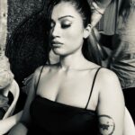 Donna Munshi Instagram - Today. @paulasperiwigplace 📸: @_._naamra_._ . . . . . . . #photoshoot #shootlife #noir #love #modellife