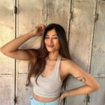 Donna Munshi Instagram – And the laziness continues with some no edit, no filter pictures because you know……summer…and all that jazz 🐳

📸: @rohan._dsouza 

#nofilter #noedit #portrait #naturallight #portraitshoot #bandra