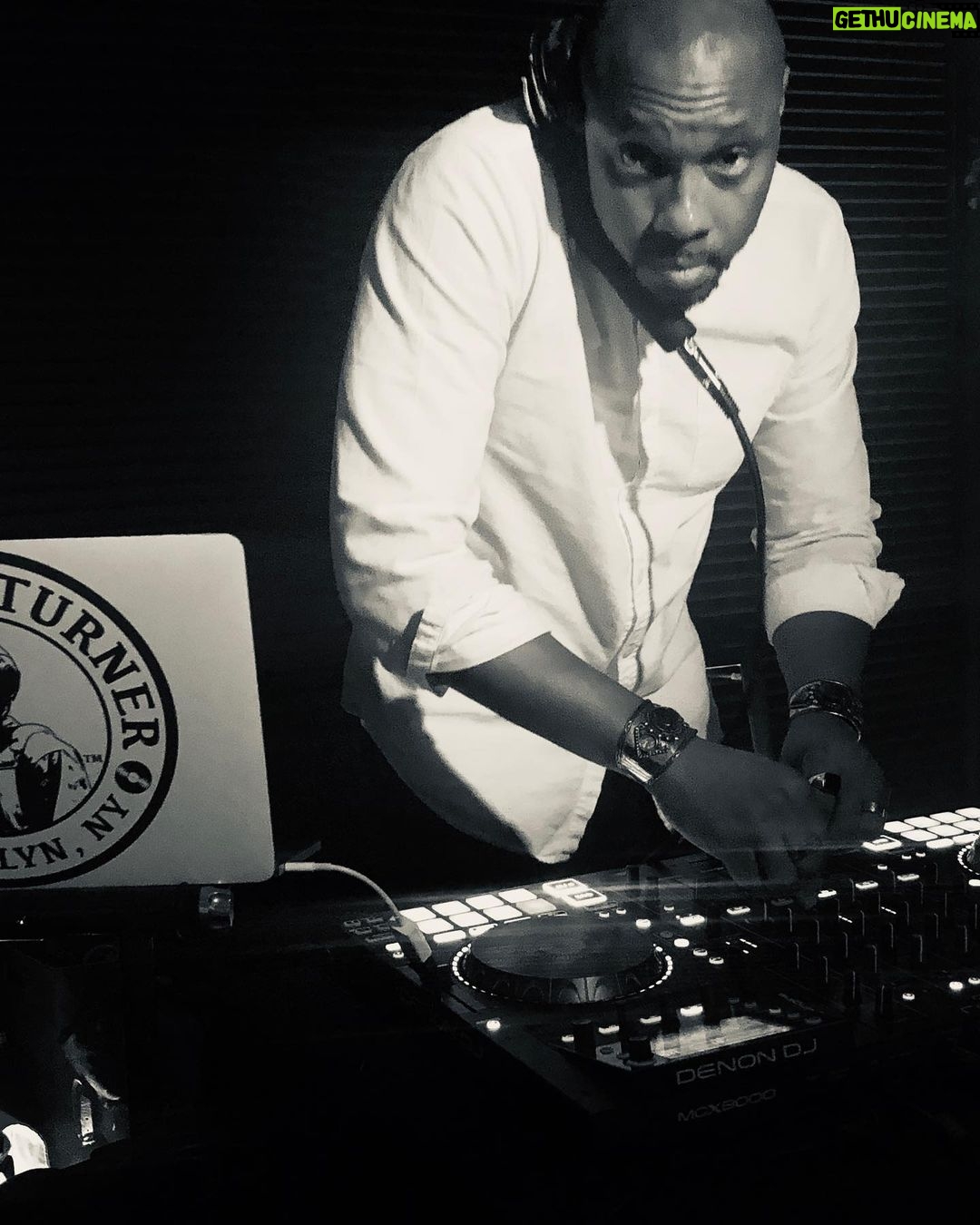 Dorian Missick Instagram - Request? What’s that? 🤪 #DjLife #HouseMusicAllNight #TailWindTurner #TouchedDownInLAToGiveYouThisMedicine #BlackAndWhite LA Art District