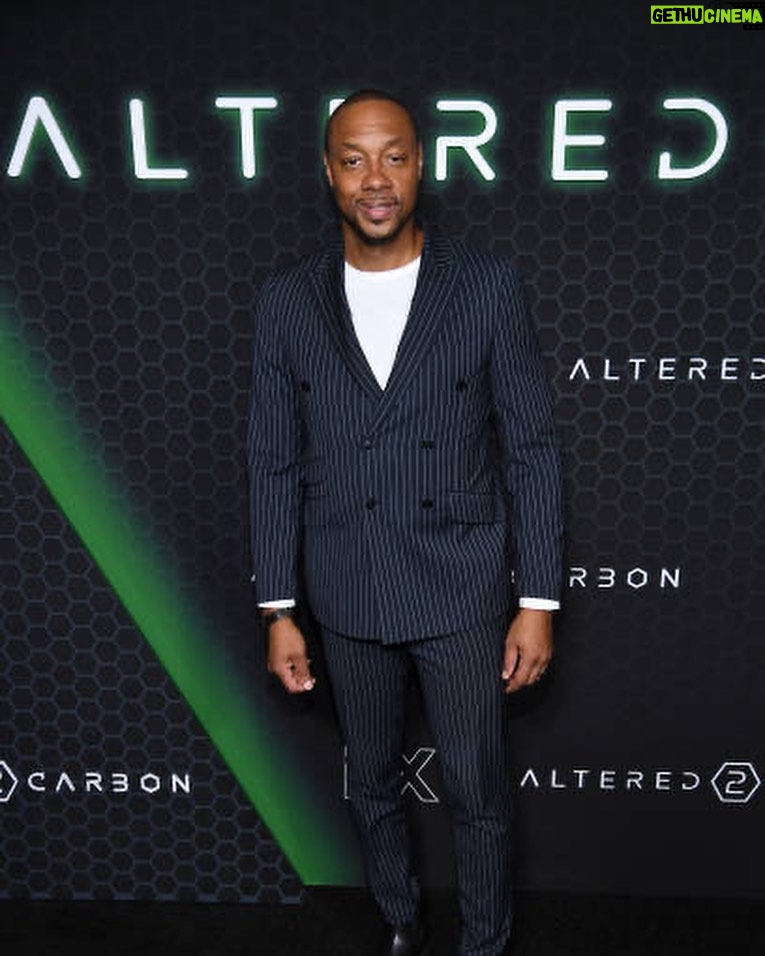 Dorian Missick Instagram - Supporting my supporting lady at her premiere for @altcarb season 2. This season is incredible. Styling: @j.i.nnamani suit: @garconcouture #GoBabyGo #TheMissicks #MensFashion