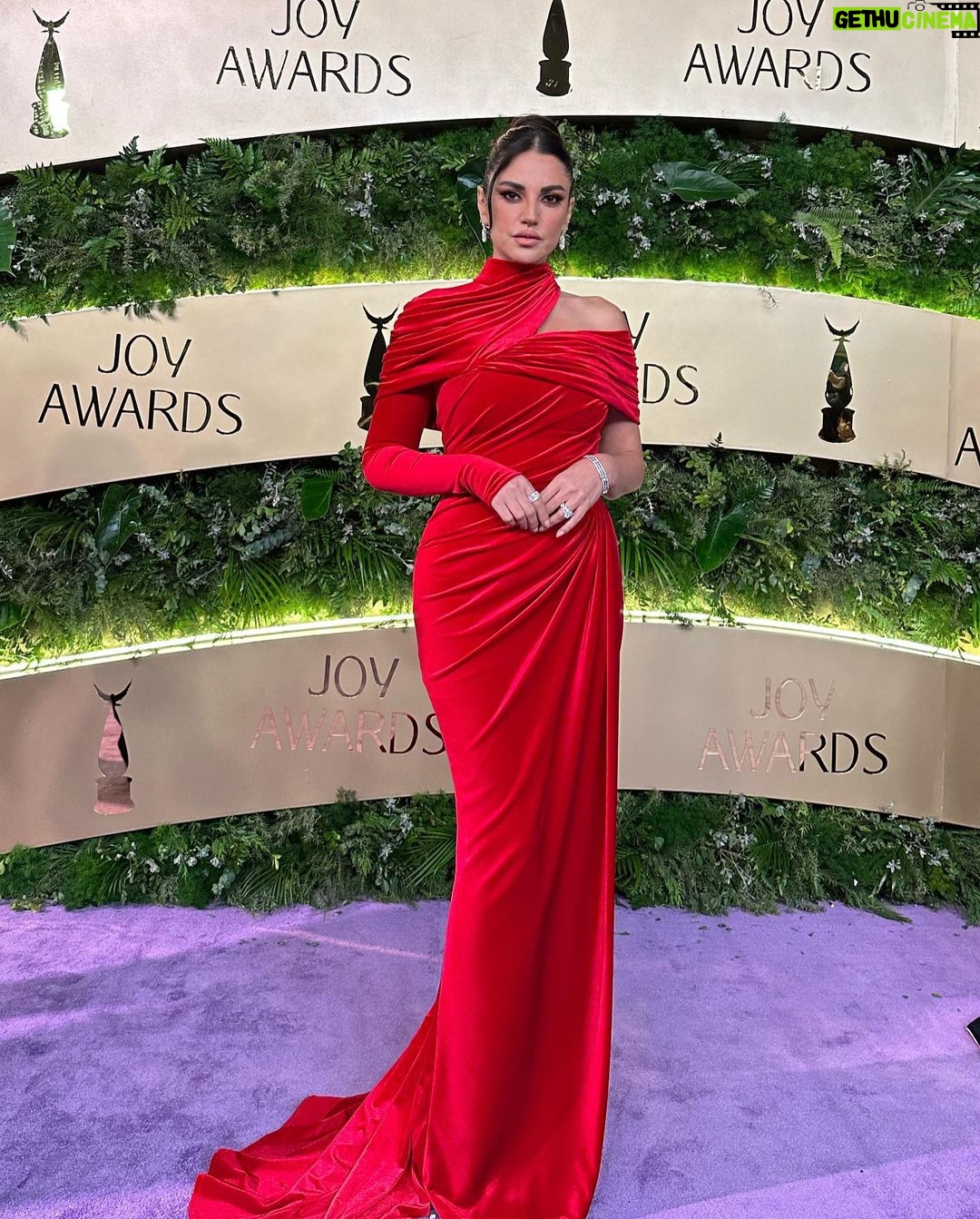 Dorra Instagram - ♥️ Thank you @joyawards.official #saudiarabia for having me, @turkialalshik And @antoinekarehcouture @mouawad @massimo.guala @monagamalofficial @charlottetilbury for my look 🌹 📸 @soma_photography19 Riyadh, Saudi Arabia