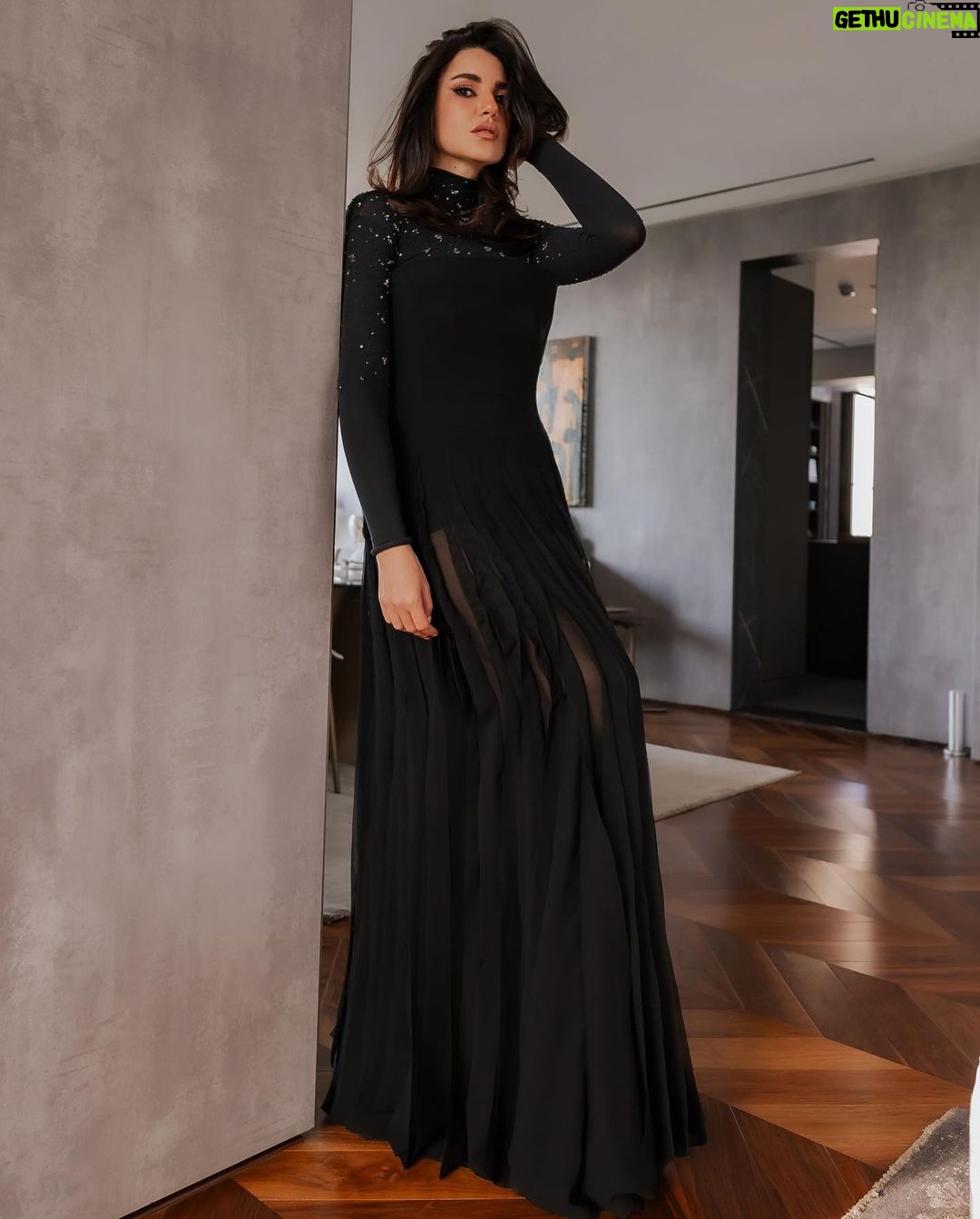 Dorra Instagram - 🖤 I am not what happened to me, I am what I choose to become. Wearing #fendi #totallook @fendi Stylist @youmnamoustafa Makeup @monagamalofficial Hairstyle @chezrichard 📸 @karimmedhat #home 🏠 Cairo, Egypt
