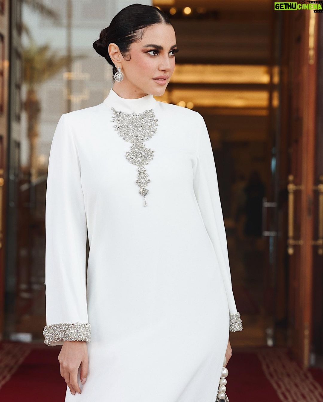 Dorra Instagram - Attending Ferrari movie premiere at #redseainternationalfilmfestival 🕊️ Jeddah, Saudi Arabia