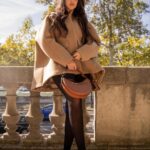 Dorra Instagram - Un matin d’automne 🍂 ensoleillé ☀️ Wearing @prada #totallook #Prada #PradaArque #pradaarquebag Jardin Des Tuileries Paris