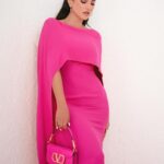 Dorra Instagram - 💕 Rose indien @maisonvalentino vibes #barbie #valentinogaravani #rockstud