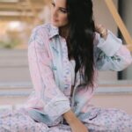 Dorra Instagram - يوم جديد 🤍🙏🦋🕊️🫶