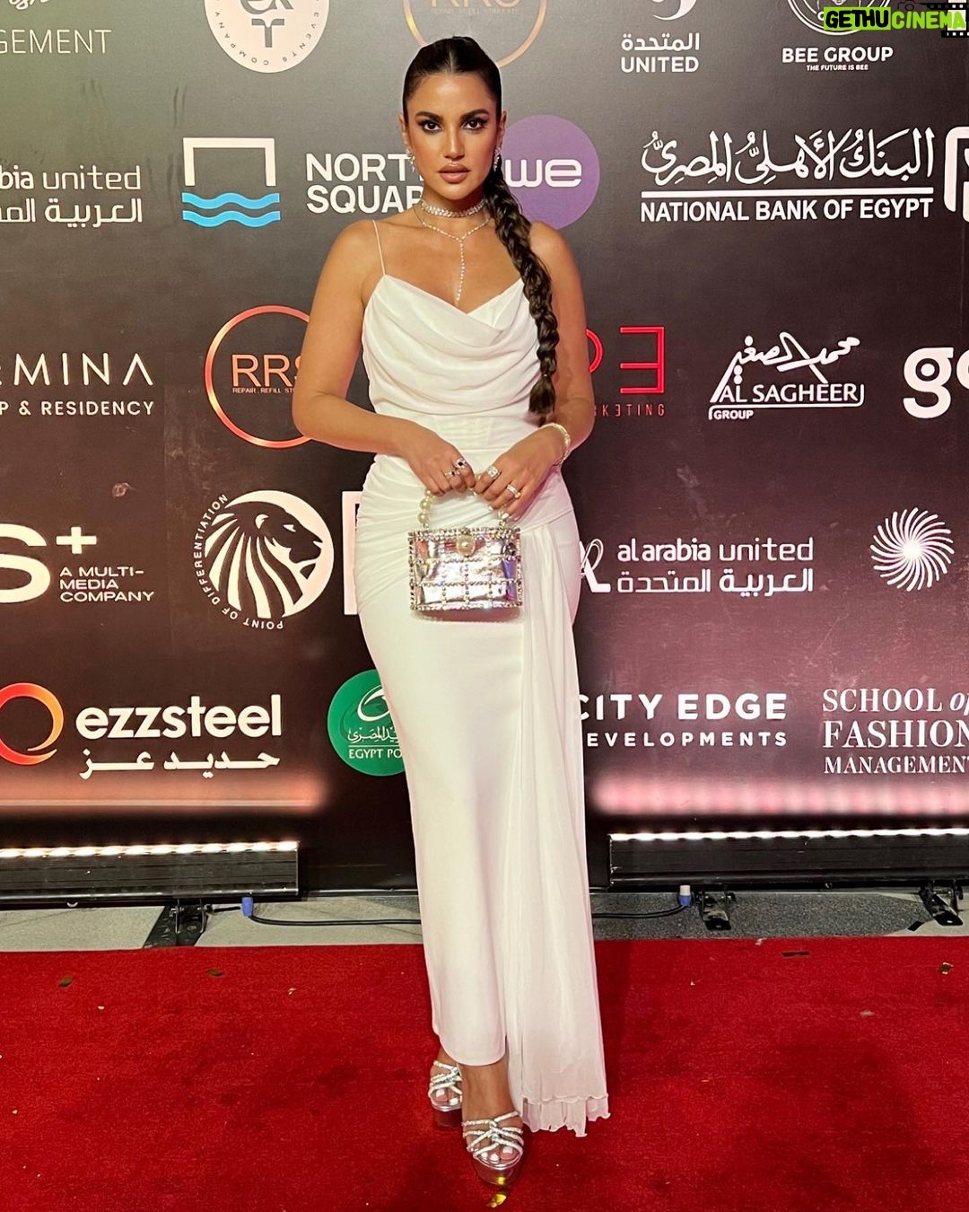 Dorra Instagram - π€ πΈππ π¦π₯ πππ€π₯ πππππ₯ β¨ @michael5inco #fashionshow @alameinfestival @northsquarealamein @counselmasters.eg @poshmanagement_ Wearing @zeenazaki dress Hairstylist @alsagheersalons @malaksamy_1 Makeup @monagamalofficial Jewlery @iramjewelry_ #Ψ§ΩΨΉΩΩ
ΩΩ_Ψ§ΩΨ¬Ψ―ΩΨ―Ψ© New Alamein