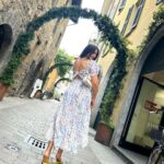 Dorra Instagram - Life is too short to spend it in negativity.. Try to enjoy little things in life.. #photodump #lakecomo #promenade 🌸 Lago di Como,Italia