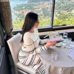 Dorra Instagram - Ciao 🌊🏡🐈‍⬛ Lake Como, Italy