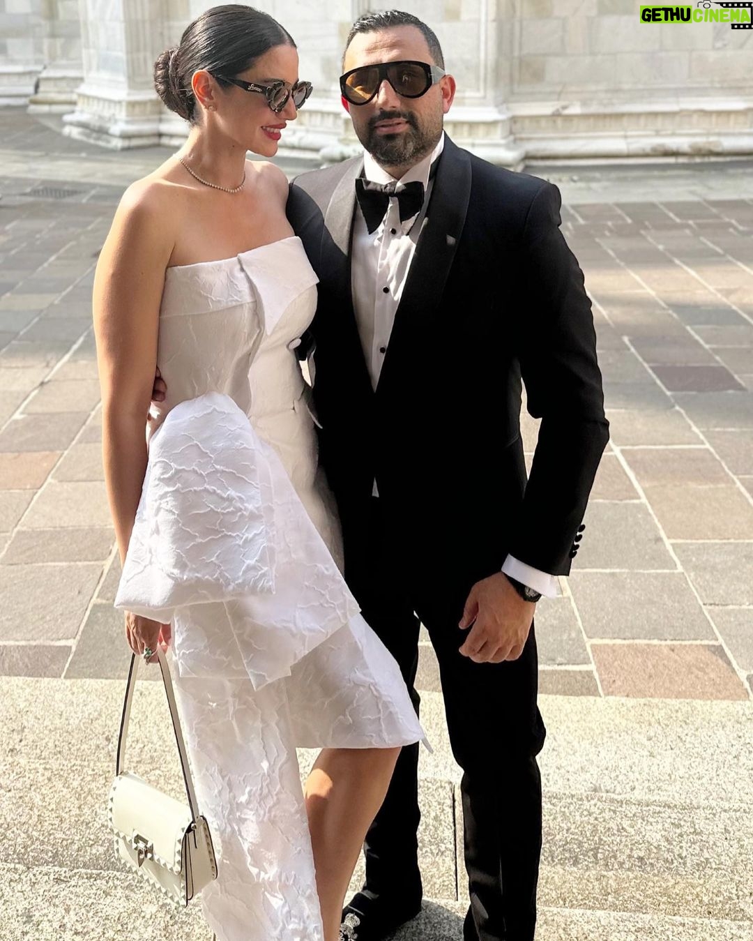 Dorra Instagram - I was so proud to share with you this great moment habibi and so happy for your success. Congratulations for the #adesignaward 🥈👏 Success is the result of hard work and learning from failure. You really deserve it 💪 @hanysaad.hs ♥️ #architect #interiordesign Wearing @valentino @laithmaalouf_official Lake Como, Italy