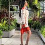 Dorra Instagram - 🍀💦🥥 #FendiSummer #DorraZarrouk @fendi #totallook #zodiacprint @mrkimjones @silviaventurinifendi @delfinadelettrez Bangkok, Thailand