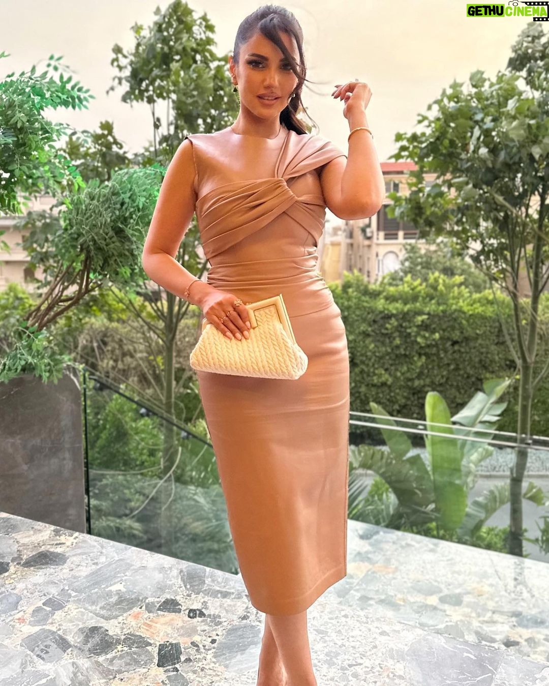 Dorra Instagram - Nude color 🫶 @fendi #totallook @bulgari jewelry #DorraZarrouk Cairo, Egypt