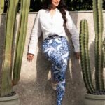 Dorra Instagram - Bleu Blanc 💙🤍 #mood #spirit #lifestyle #dolcegabbana #style #peace #dorra @dolcegabbana via @ounass