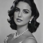 Dorra Instagram - دائما أشعر أنّي انتمي لهذا الزمن 🤍🖤