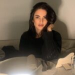 Dorra Instagram - 🦋 الحمد لله دائماً