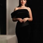 Dorra Instagram - شكرا على جائزة التميز والإبداع عن دوري في مسلسل الأجهر 🎖️شكرا لكل المحبيّن دائما. Dress @nourfathallah Stylist @saeedramzi Jewlery @michaelorojewellery 📸 @salahalkashef Makeup @monagamalofficial Hair @chezrichard New Cairo