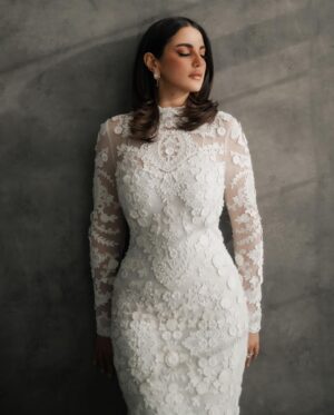 Dorra Instagram - And if today, all you did was hold yourself together, I am proud of you. 
🤍

Dress @carolinaherrera 
Stylist @mohamedashraff Earrings @givenchy 
📸 @karimmedhat 
Makeup @monagamalofficial