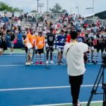 Doug Gilmour Instagram - Had a blast today with Quinton Byfield and Nazem Kadri Ball Hockey Pro V Stars game at the National Bank Open. This is my kind of skating! #ballhockey #stars #tennis #NBO #nationalbankopen