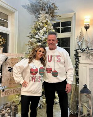 Doug Gilmour Instagram - From our family to yours wishing you all a Merry Holiday! #merryholidays #christmas #mayyoursbemerryandbright