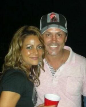 Doug Gilmour Instagram - Happy Anniversary to my bride. From throwing you in a pool on our first date to this wonderful life we’ve built I wouldn’t have it any other way. ❤️