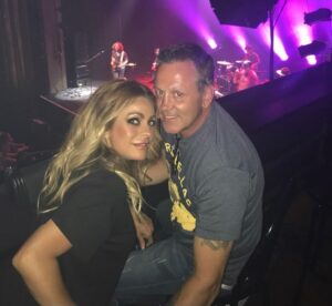 Doug Gilmour Instagram - Happy Birthday, Sonya! Have a great day, we love you so much. ❤️