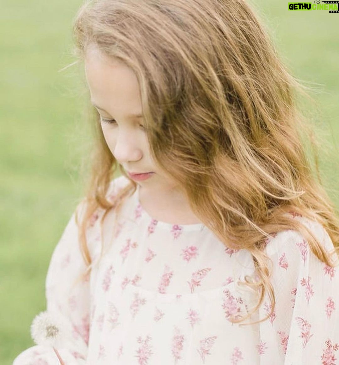 Doug Gilmour Instagram - Happy Birthday to our granddaughter Elle, wishing you a wonderful day! We love you! ❤️