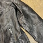 Doug Gilmour Instagram – 🔵 LIMITED EDITION DROP 🔵
Now available the DG93® Vintage Leather Jacket exclusively designed in partnership with @the_coopink and Doug Gilmour! Only 93 available grab one today! **link in bio**

#menswear #menwithstyle #limitededition #douggilmour #dg93 The Coop Ink
