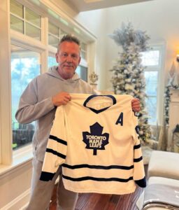 Doug Gilmour Instagram - 32 years ago my Toronto journey began. Will always love this city and it’s fan base. #GoLeafsGo