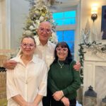 Doug Gilmour Instagram – From our family to yours wishing you all a Merry Holiday! #merryholidays #christmas #mayyoursbemerryandbright
